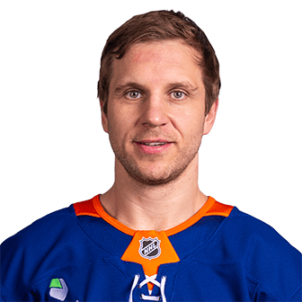 Brayden Schenn headshot