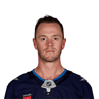 Jonathan Toews headshot